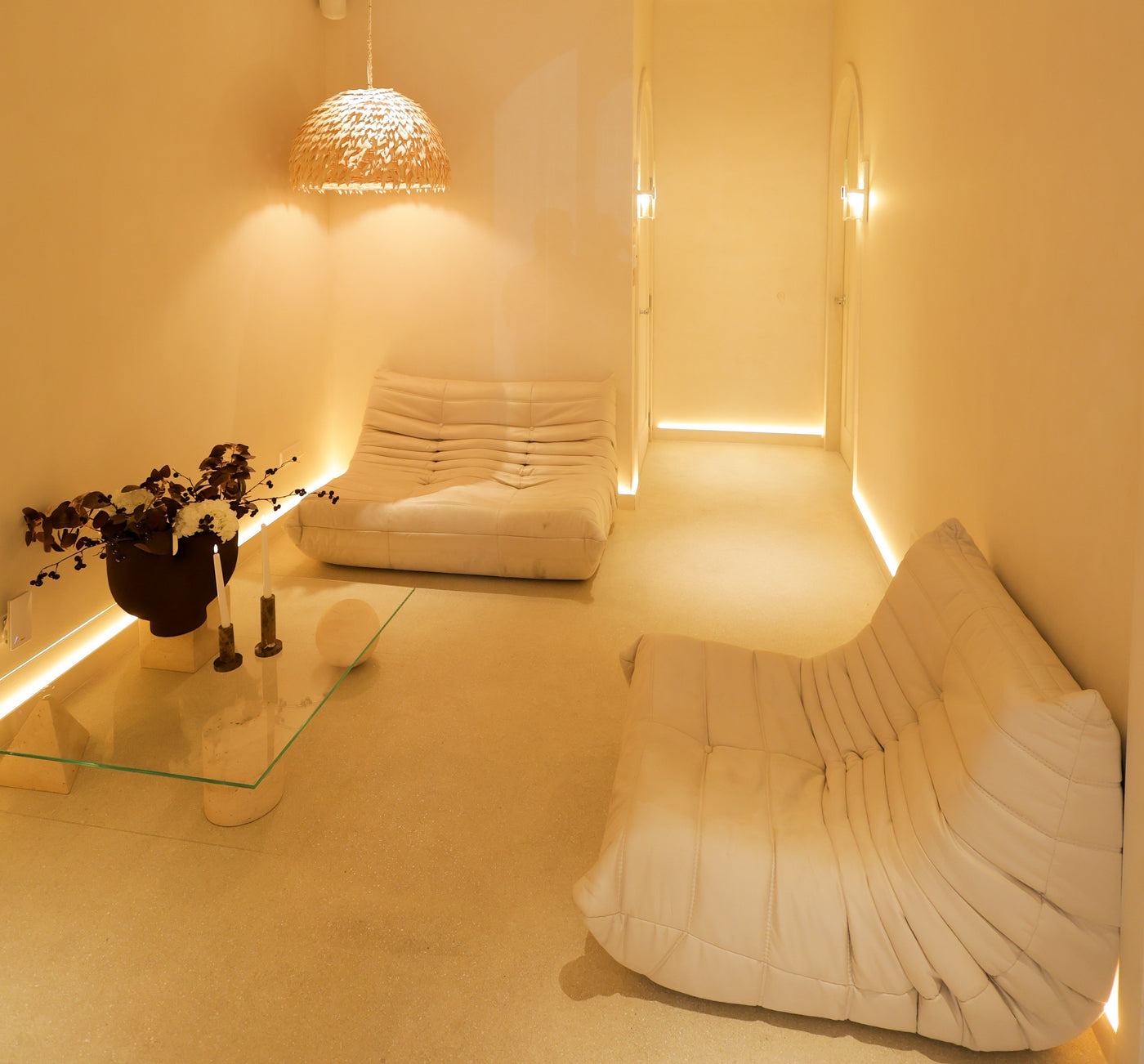 Room — 8